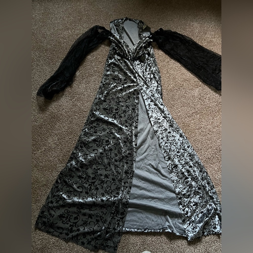 Want to be a sexy Halloween witch?